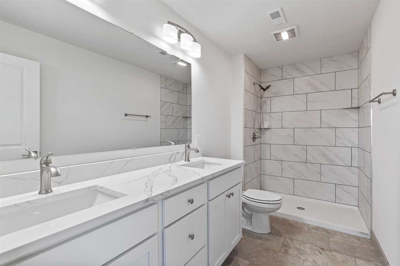 2775 Gady Pines Drive Property Photo 19