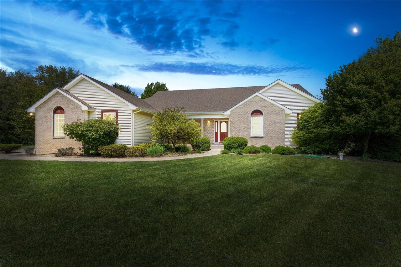 27100 Deerfield Lane Property Photo 1