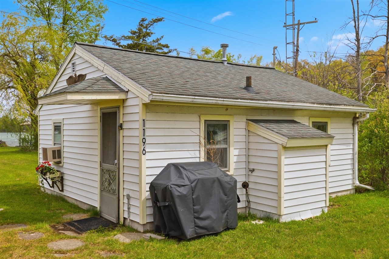 1196 Lakeview Drive Property Photo 14