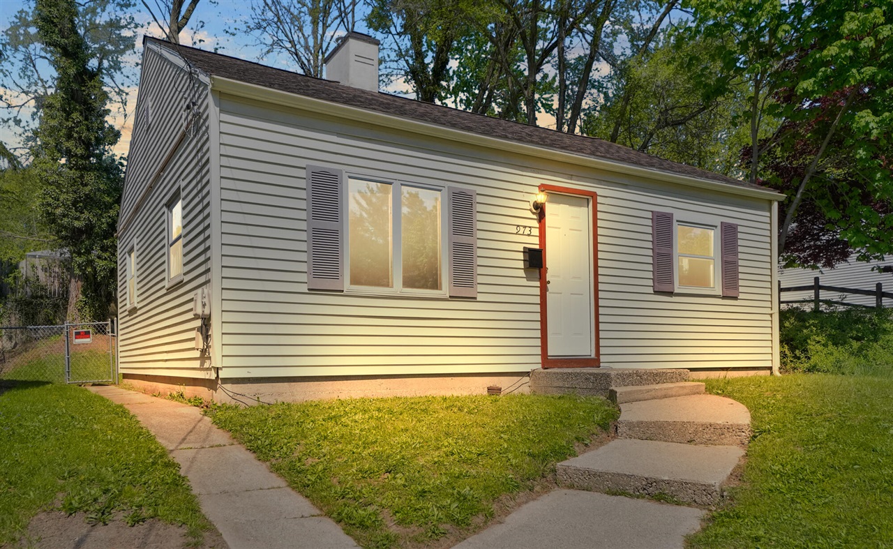 973 Valley Avenue Property Photo 3