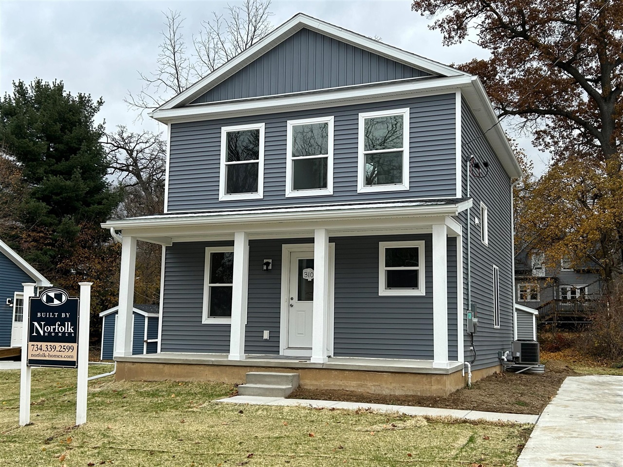 709 Lansing Avenue Property Photo 1