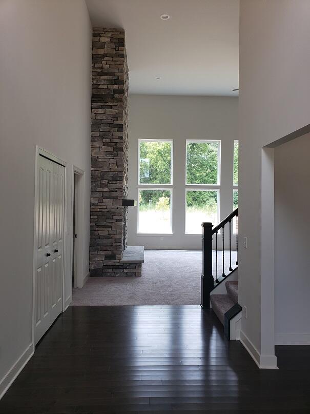 11610 Hillside Drive Property Photo 4