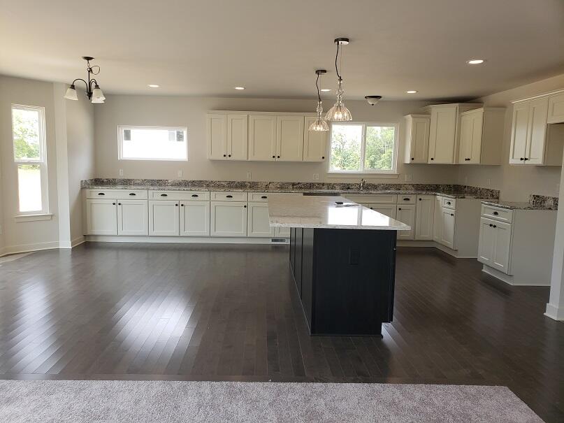 11610 Hillside Drive Property Photo 5