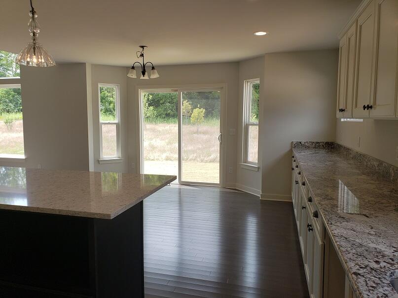 11610 Hillside Drive Property Photo 7