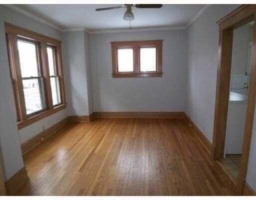 112 E Davis Avenue Property Photo 6