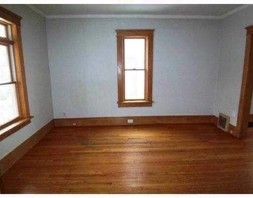112 E Davis Avenue Property Photo 7