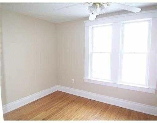 112 E Davis Avenue Property Photo 9