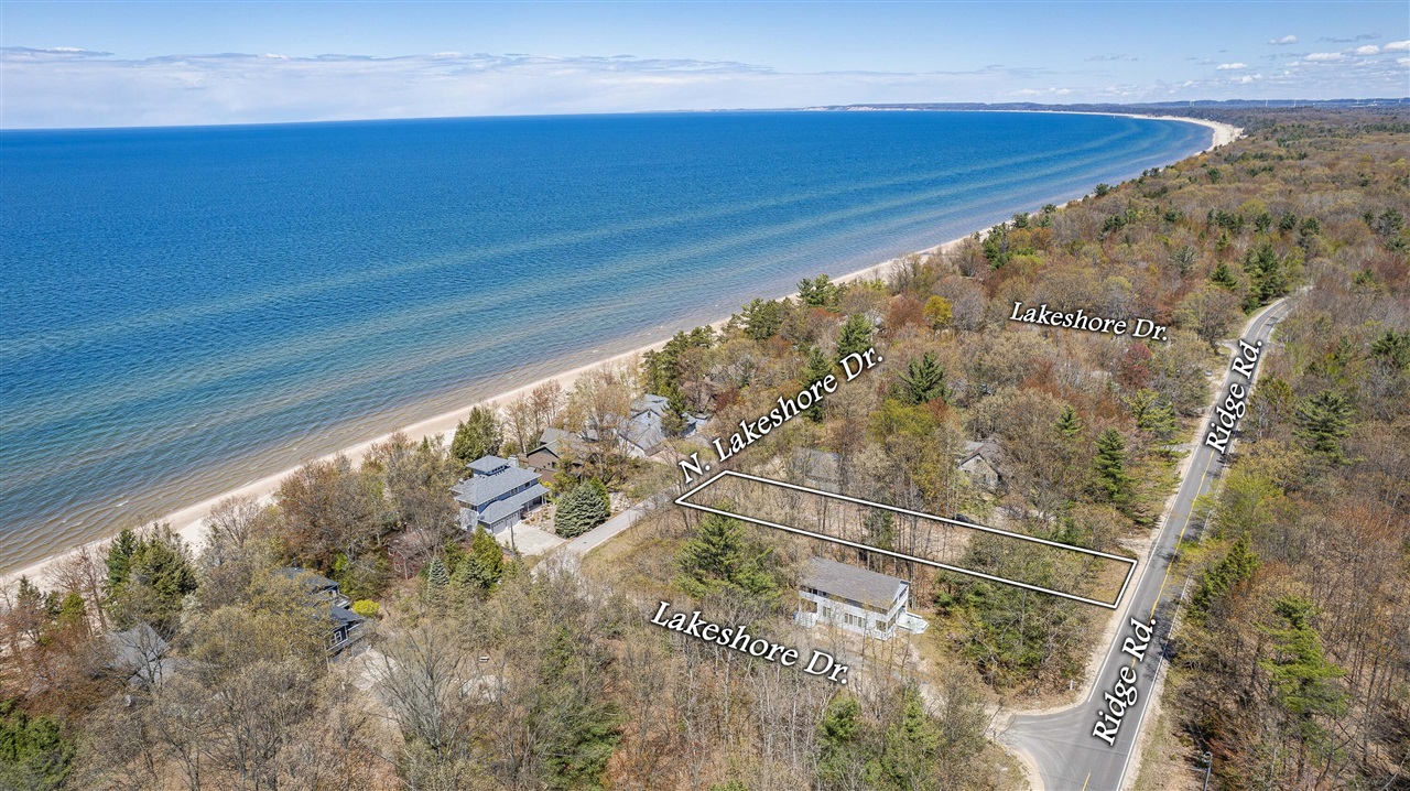 4674 N Lakeshore Drive Property Photo 1