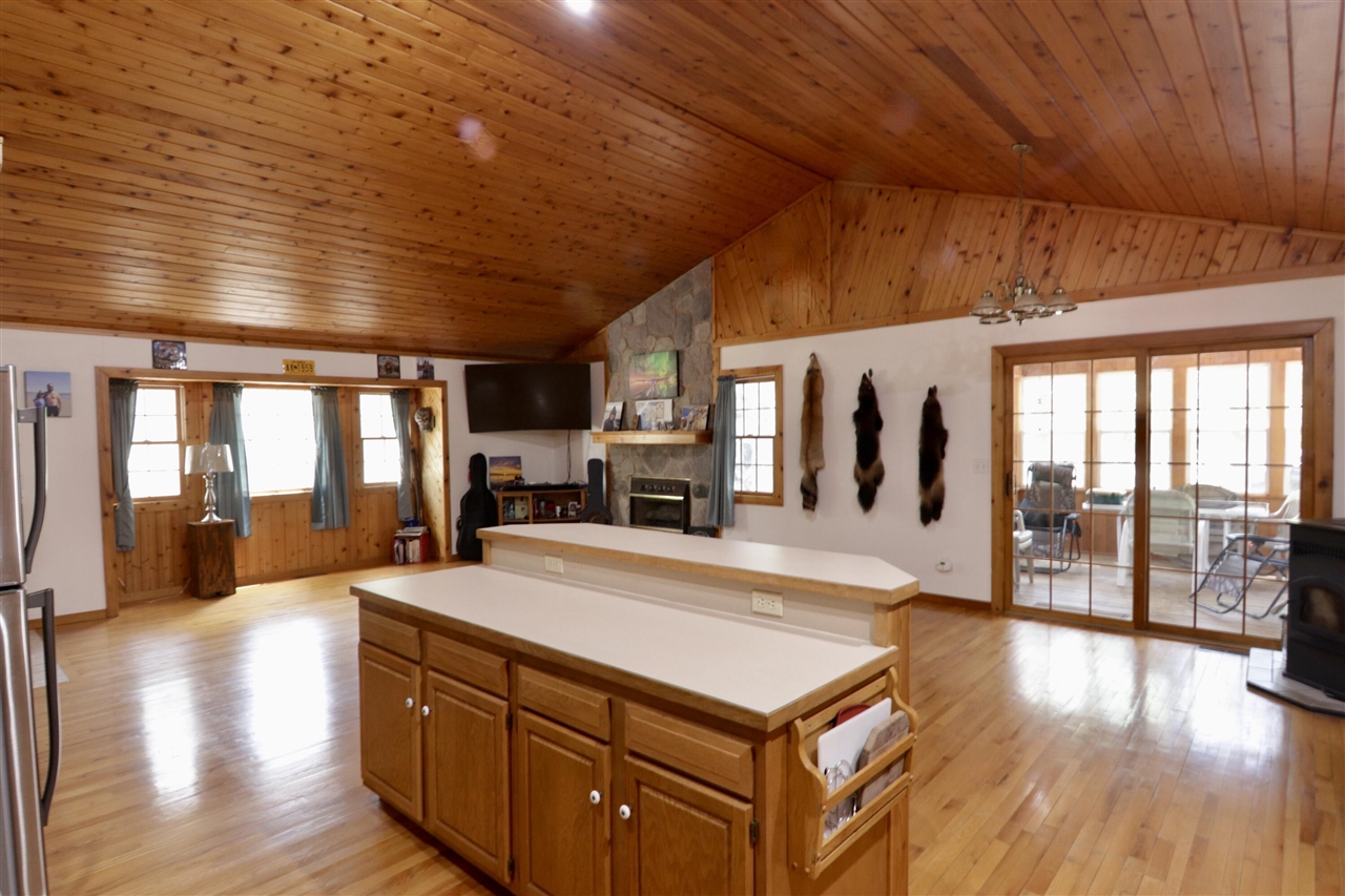 7312 W Echo Lake Drive Property Photo 4