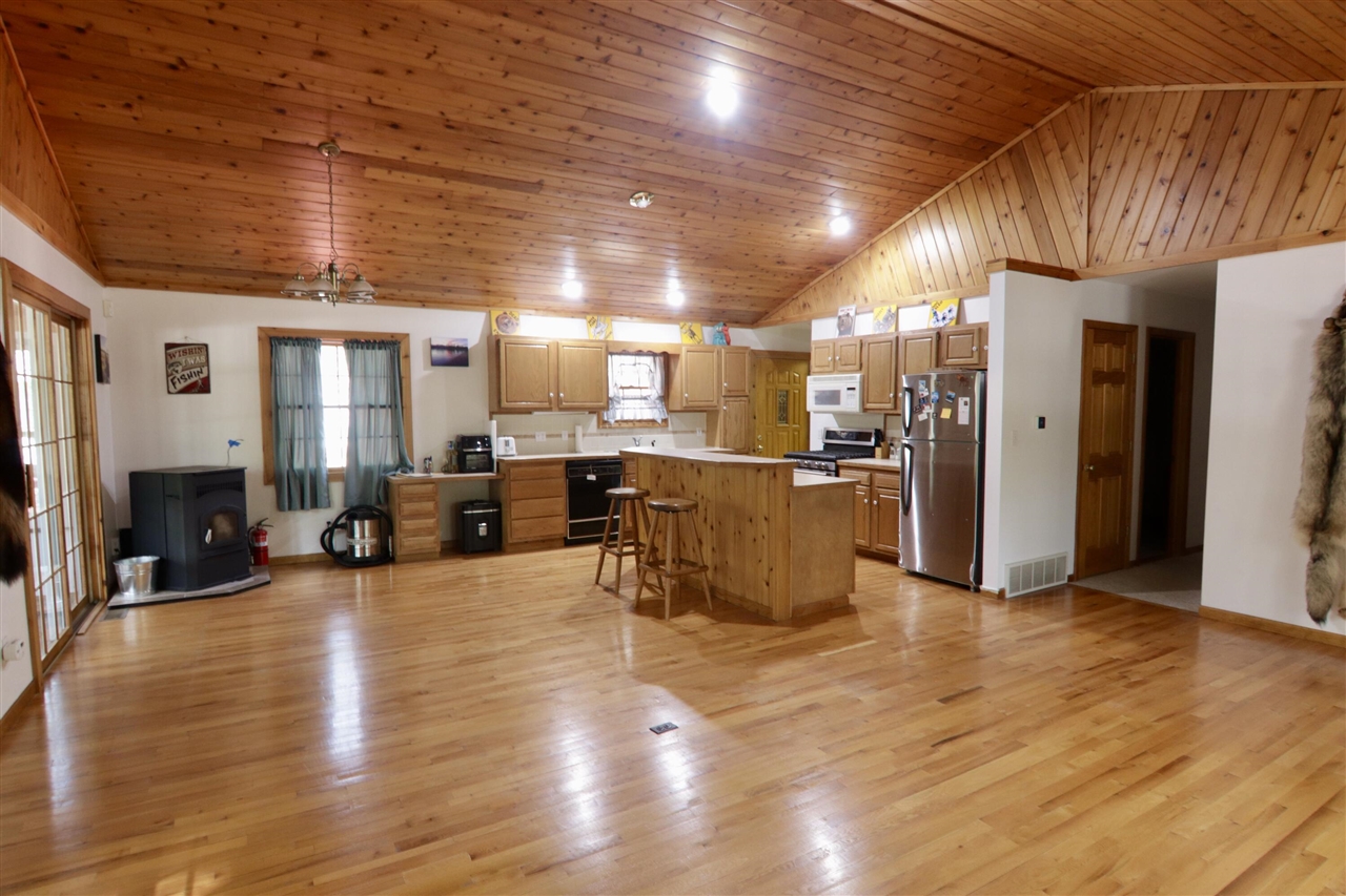 7312 W Echo Lake Drive Property Photo 6