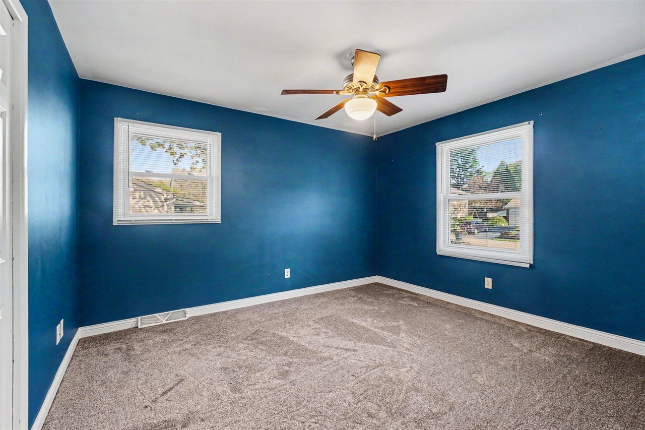 5699 Lamplighter Lane Property Photo 22