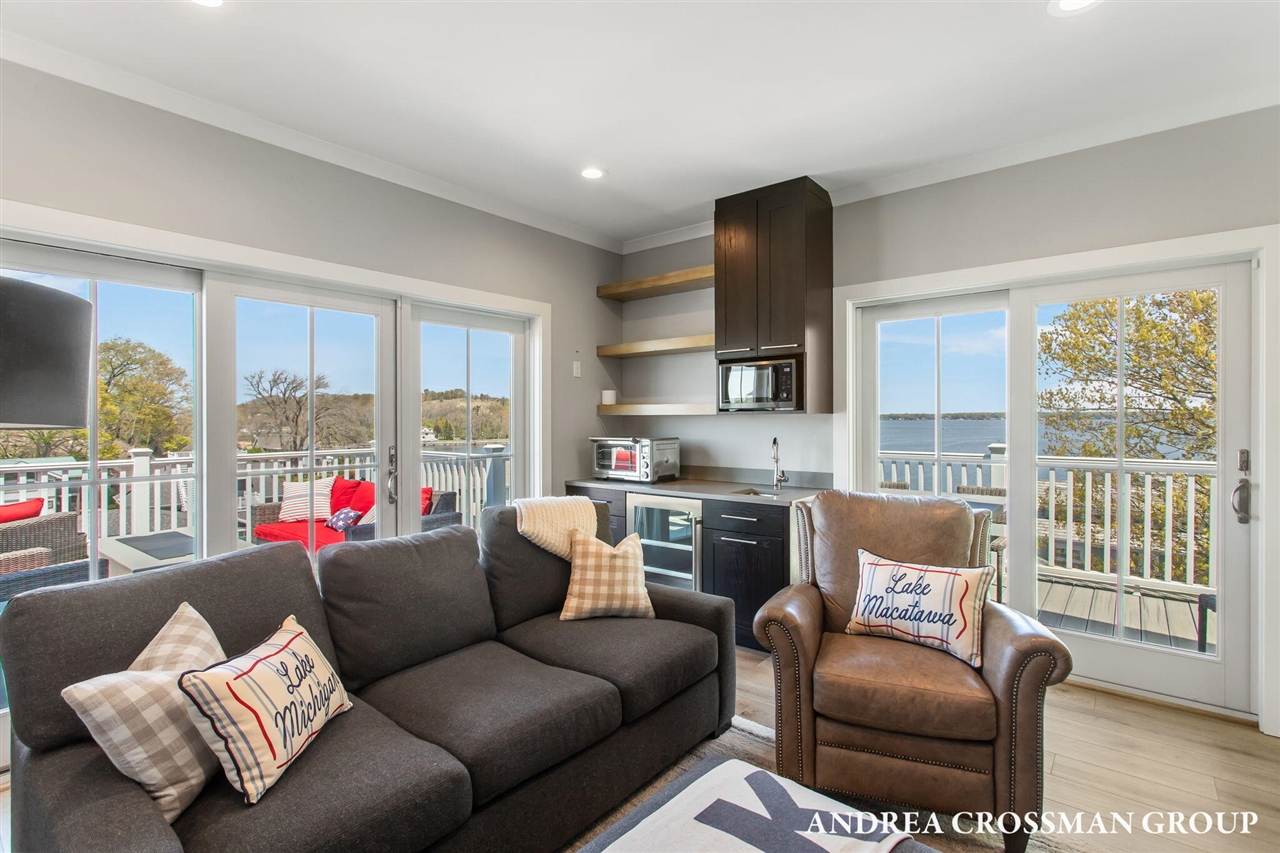 2378 Sunset Walk Property Photo 44