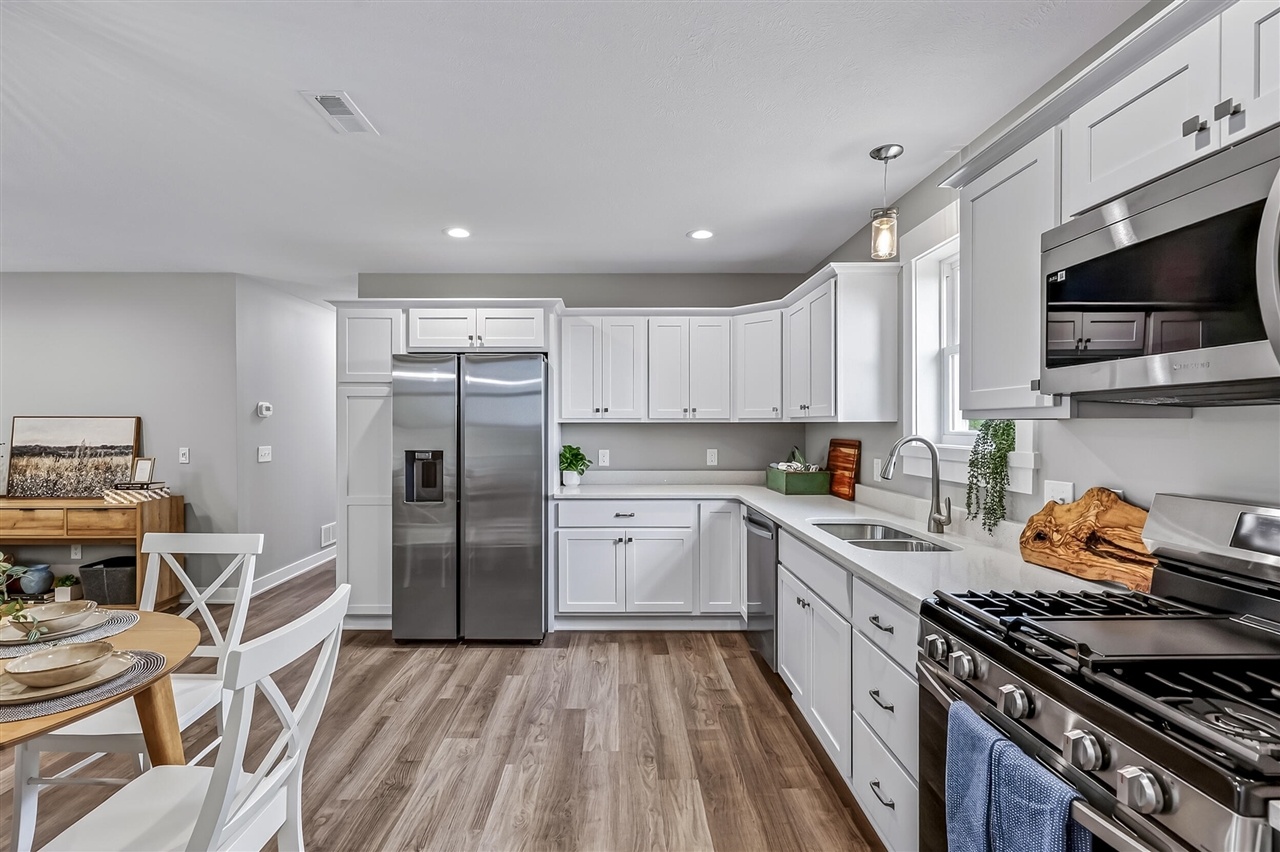 289 Aspen Hill Drive Property Photo 6