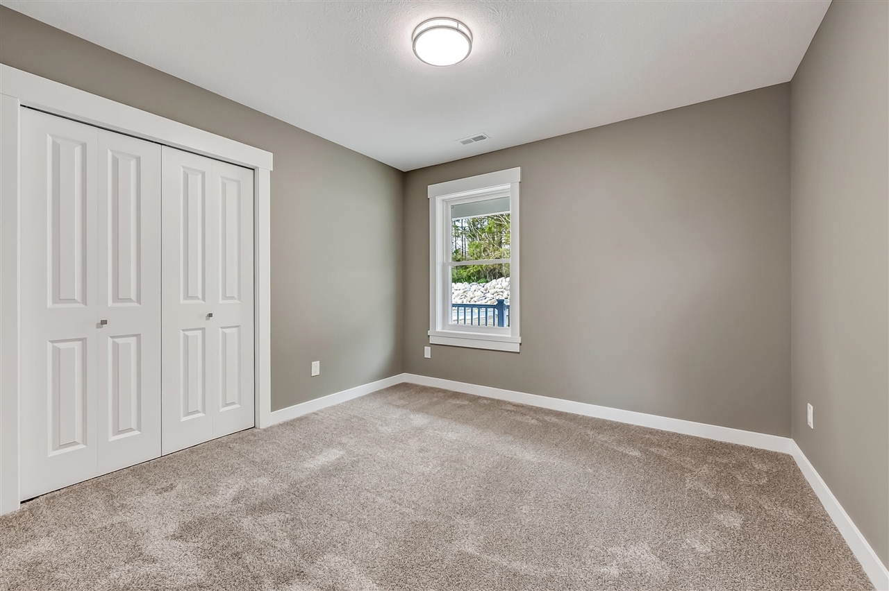 289 Aspen Hill Drive Property Photo 11