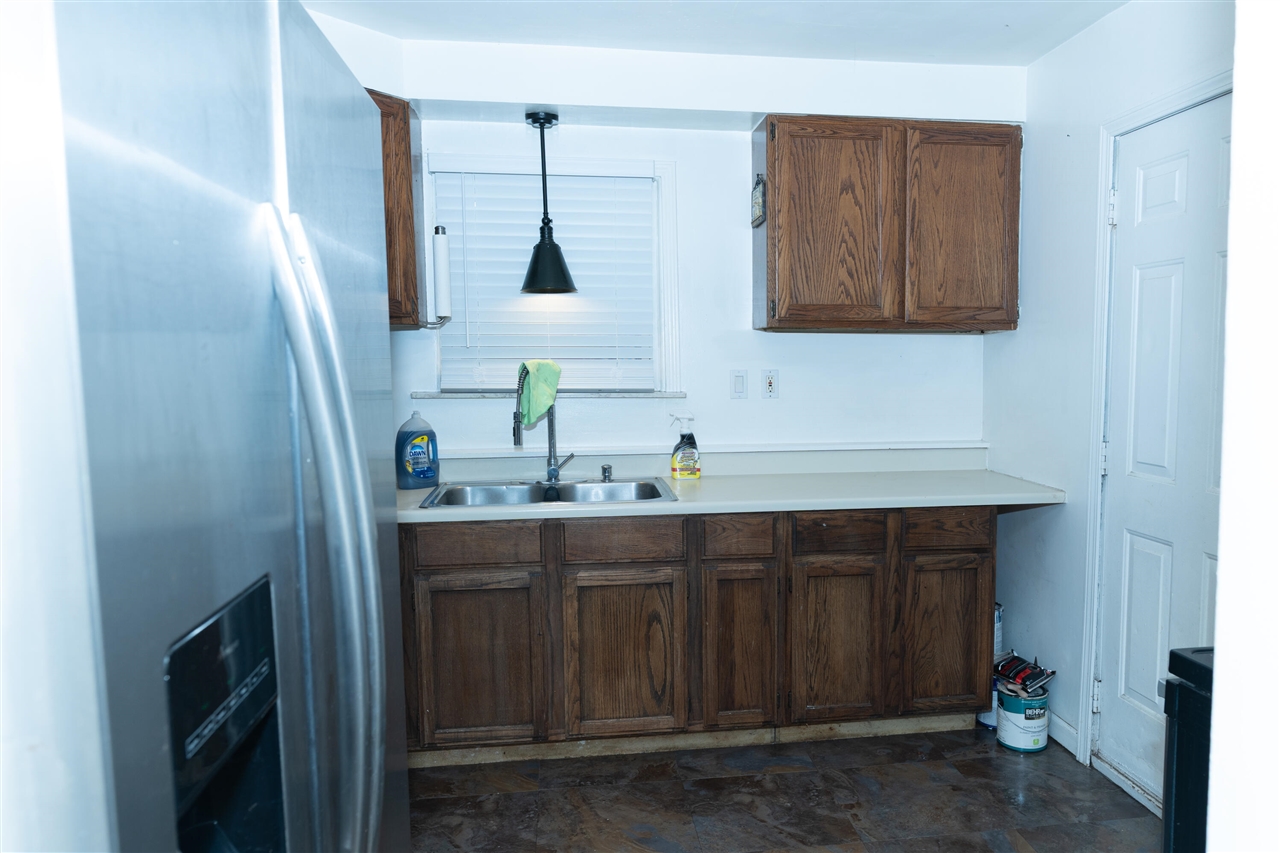 3525 Syracuse Street Property Photo 4
