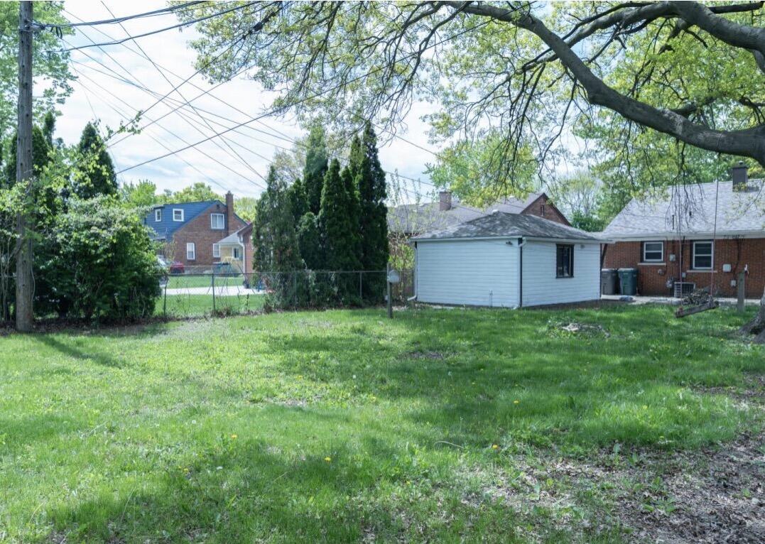 3525 Syracuse Street Property Photo 17