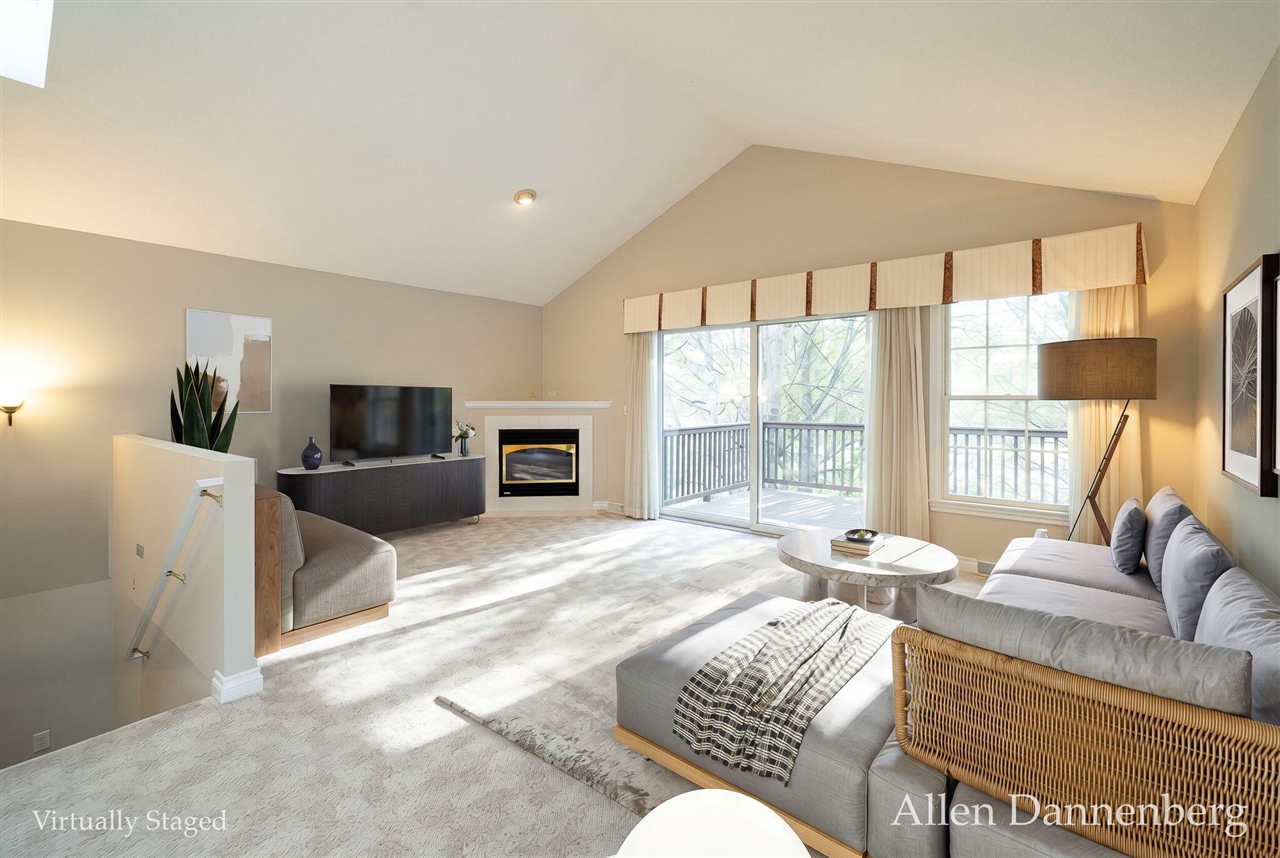 845 Bluff Creek Drive Property Photo 3