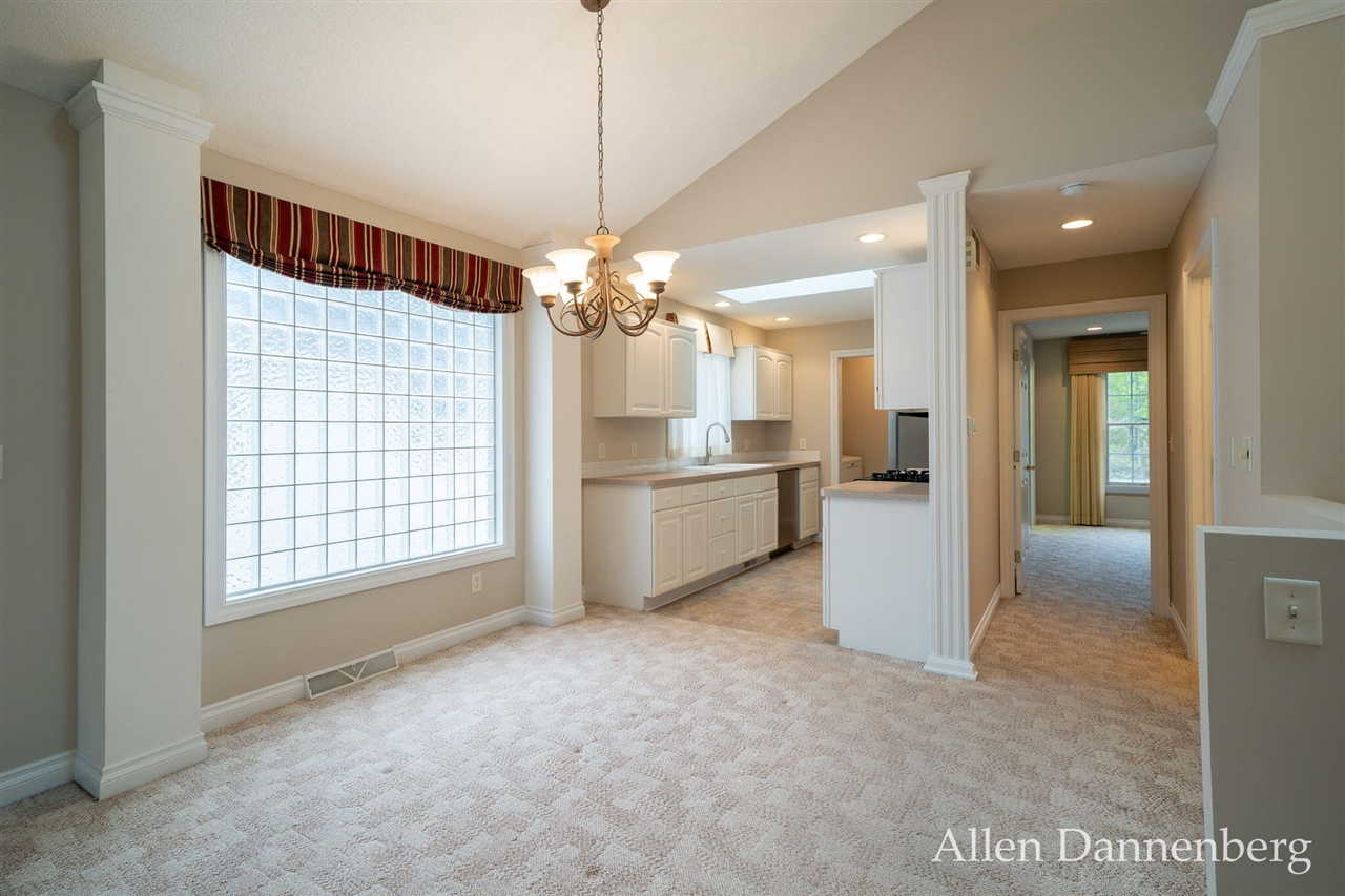 845 Bluff Creek Drive Property Photo 10