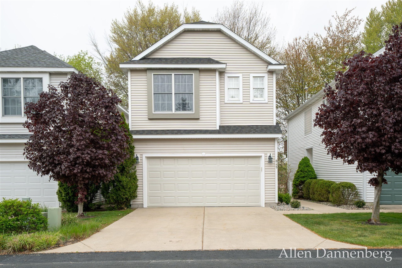 845 Bluff Creek Drive Property Photo 35