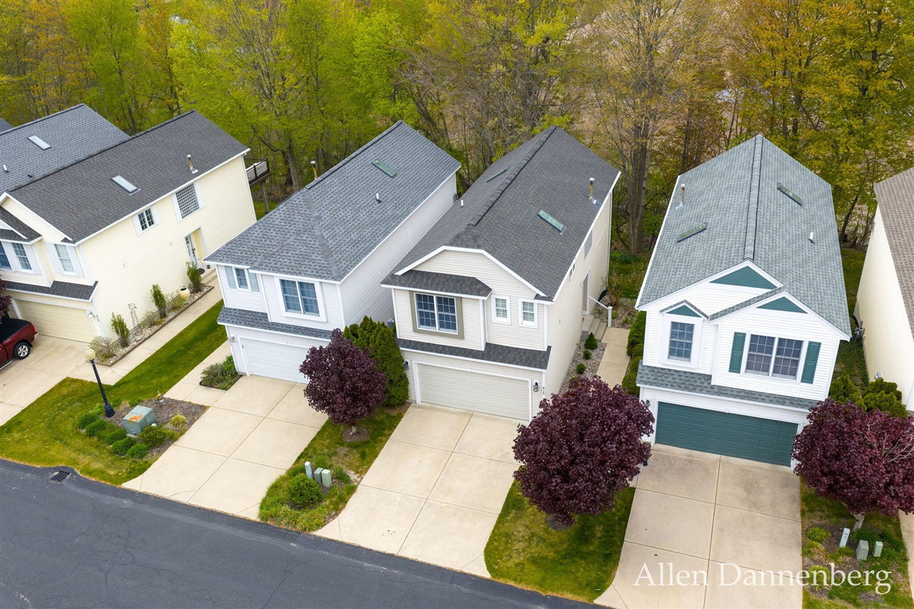 845 Bluff Creek Drive Property Photo 38