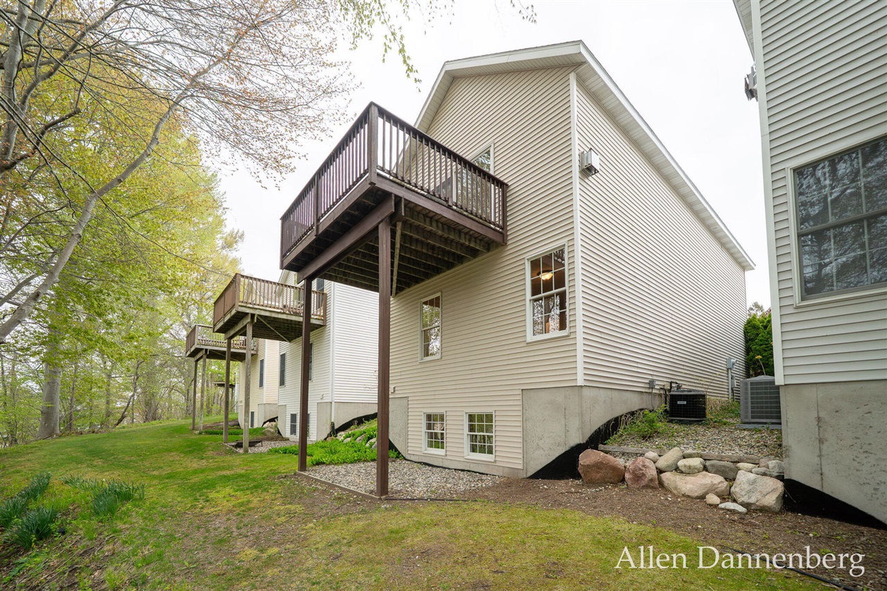 845 Bluff Creek Drive Property Photo 40