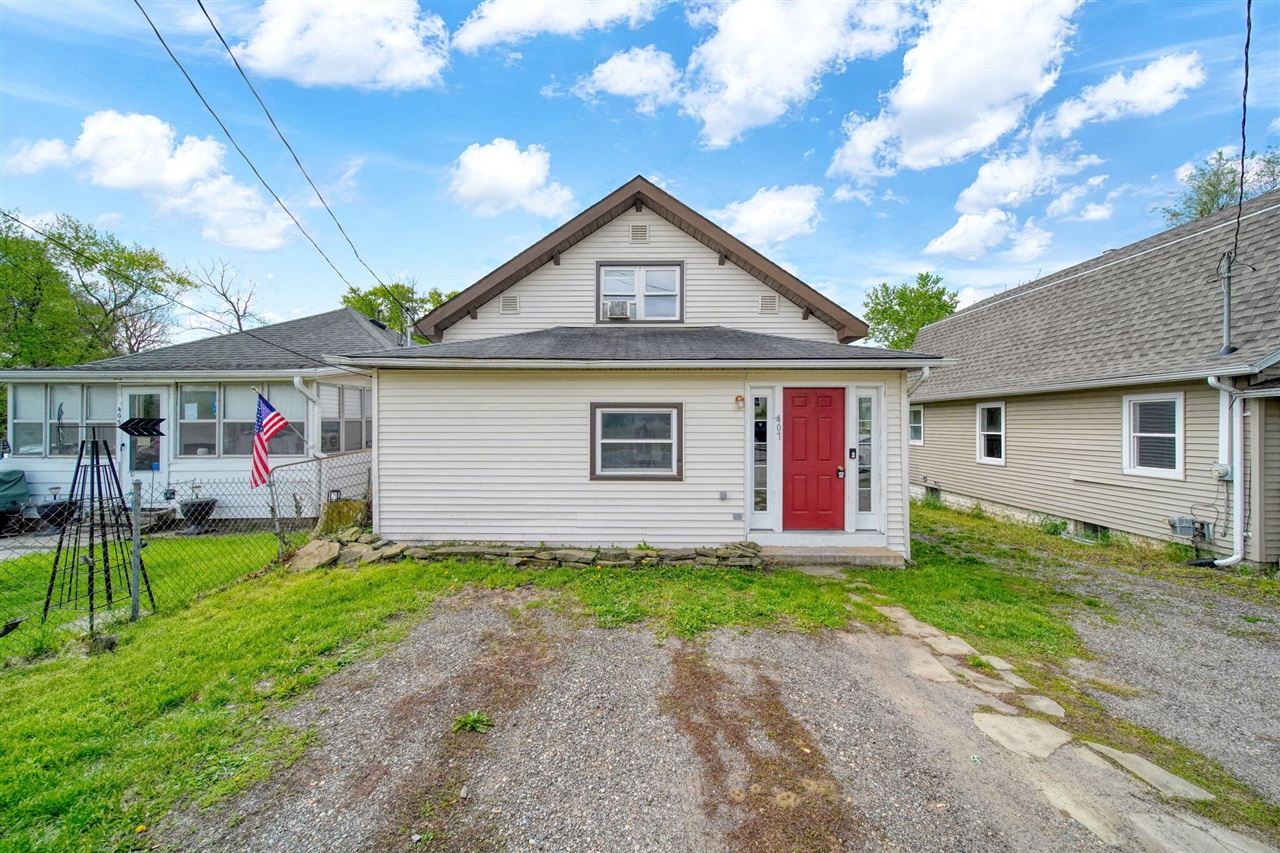 407 Hinckley Boulevard Property Photo 4