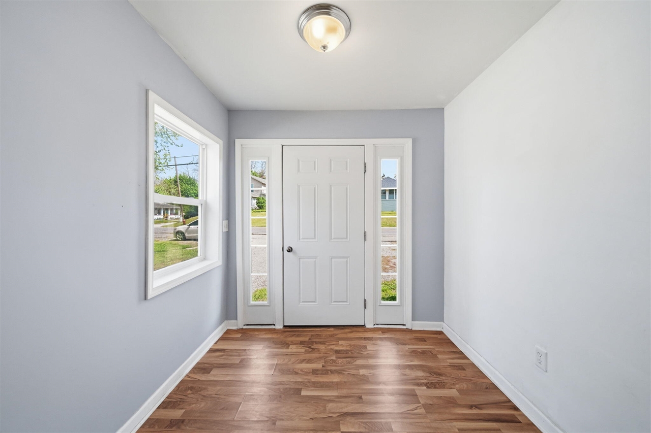 407 Hinckley Boulevard Property Photo 6
