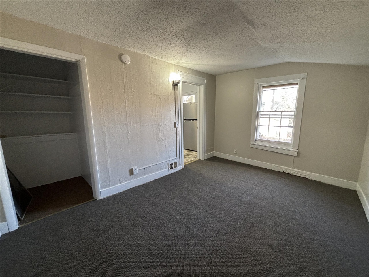 515 Locust Street Property Photo 4