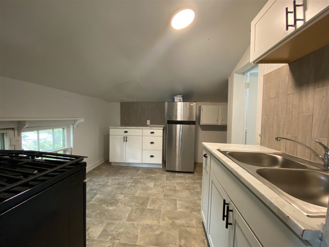 515 Locust Street Property Photo 10