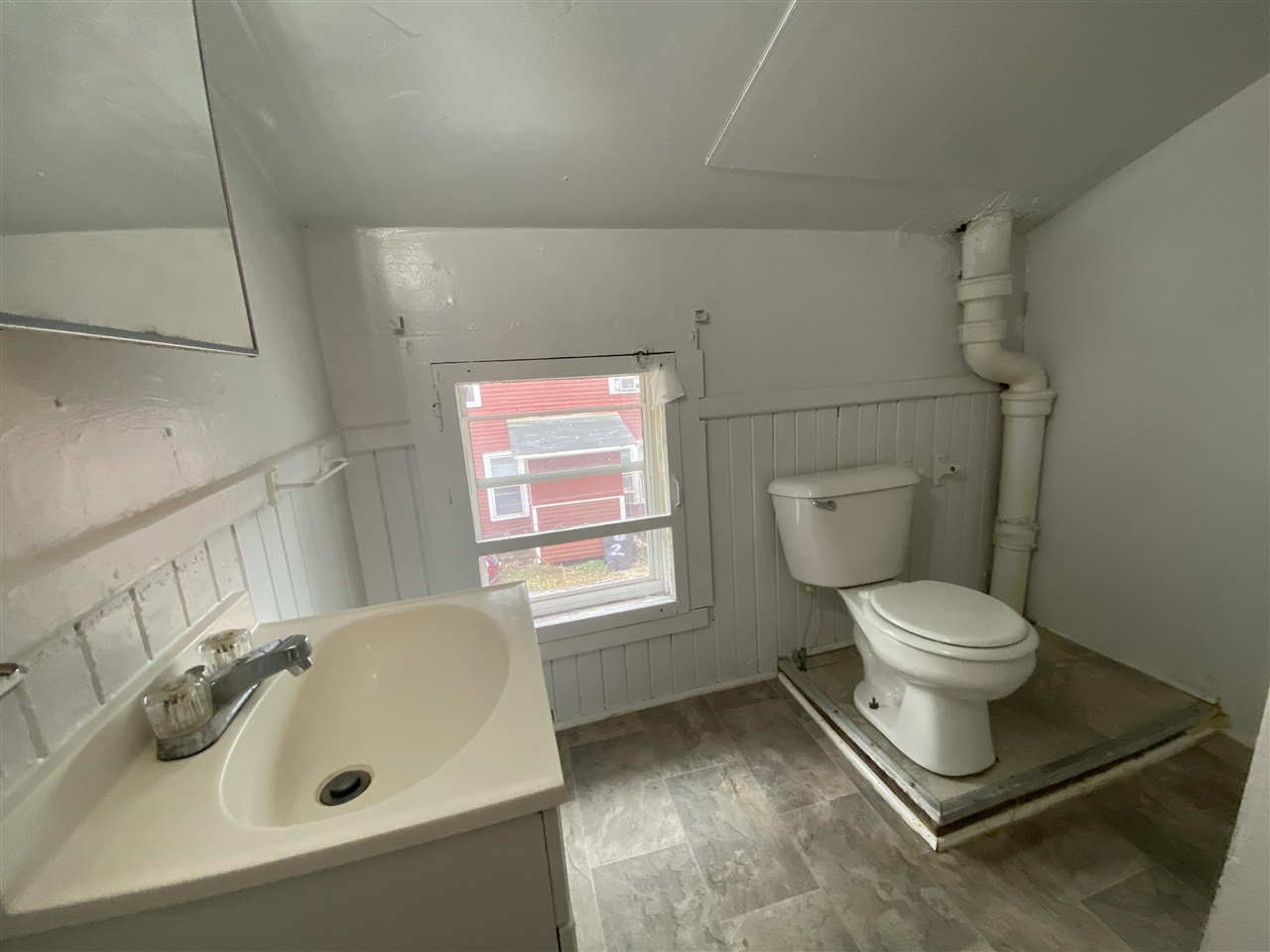 515 Locust Street Property Photo 12