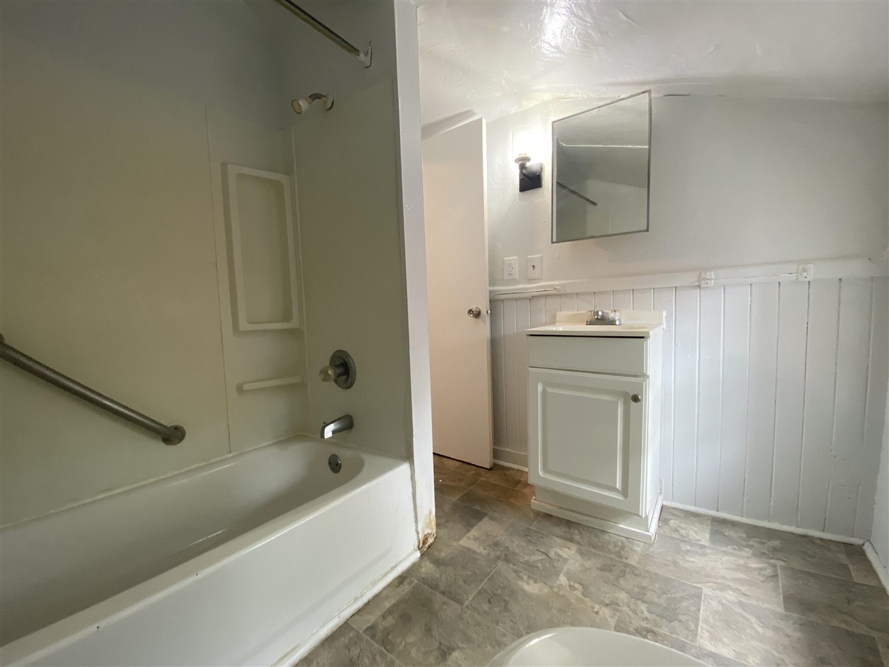 515 Locust Street Property Photo 13