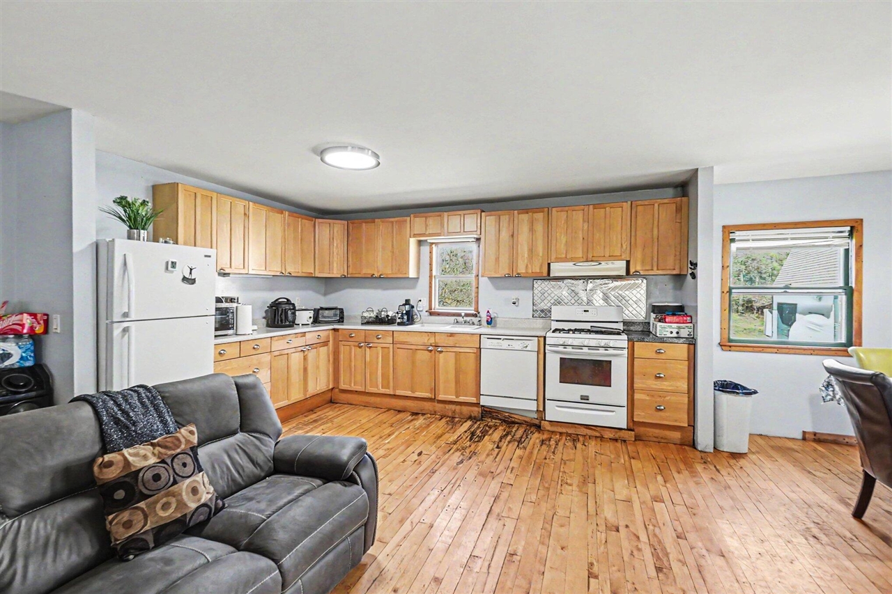 10086 E Old M 63 Property Photo 11