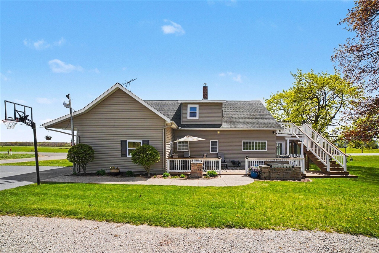 6987 E Beaverton Road Property Photo 4