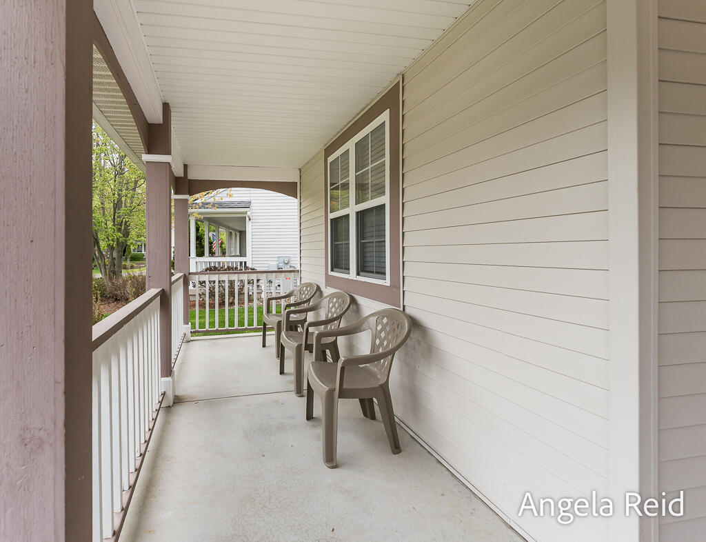 3528 Birch Knoll Drive Property Photo 3