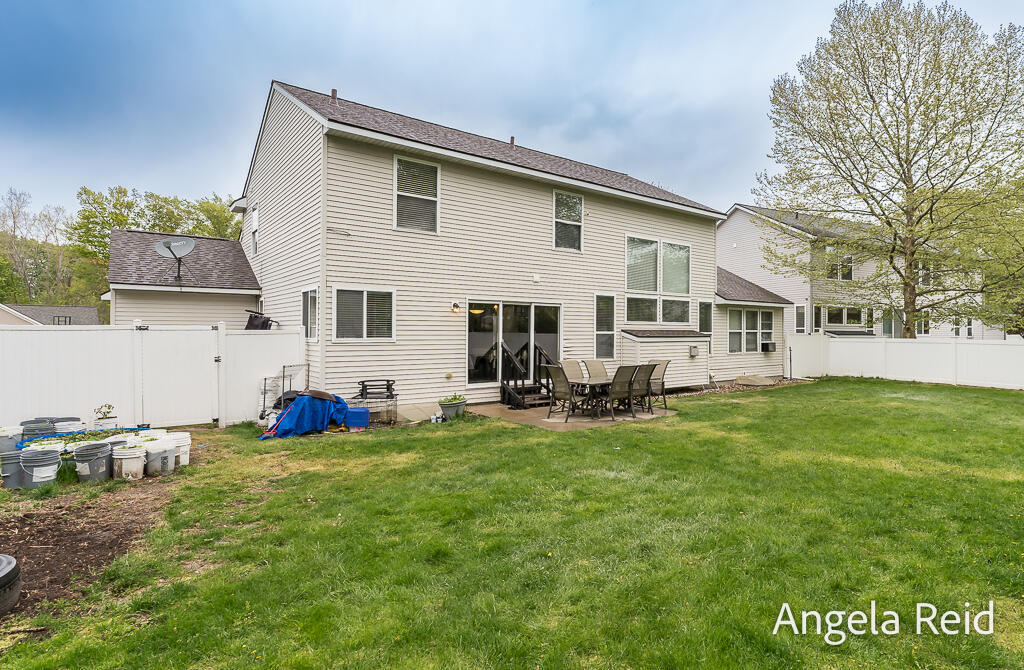 3528 Birch Knoll Drive Property Photo 6