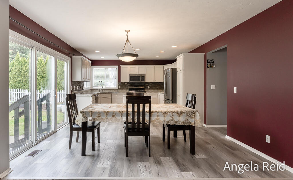 3528 Birch Knoll Drive Property Photo 17