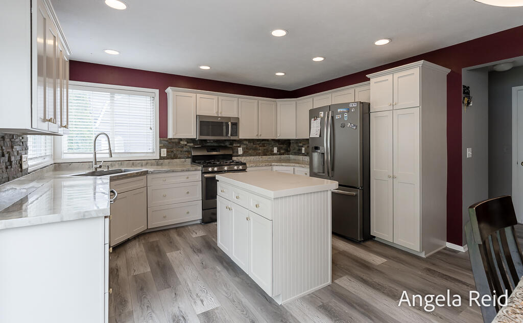 3528 Birch Knoll Drive Property Photo 18