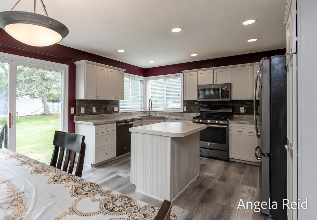 3528 Birch Knoll Drive Property Photo 20
