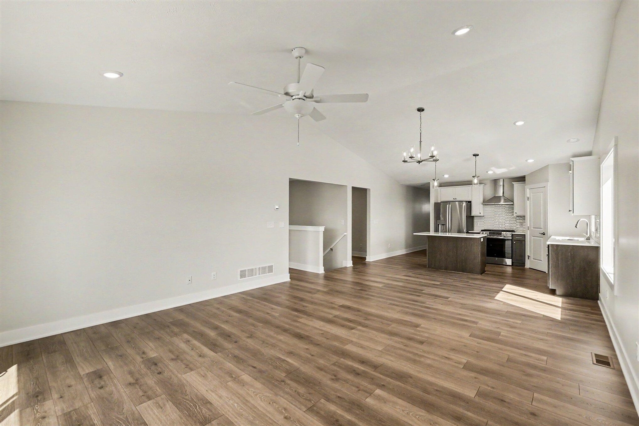 966 Scioto Drive Property Photo 13