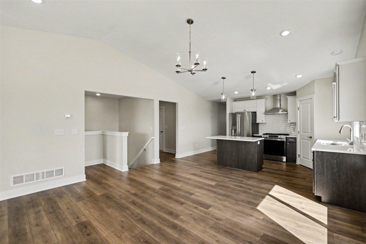 966 Scioto Drive Property Photo 14