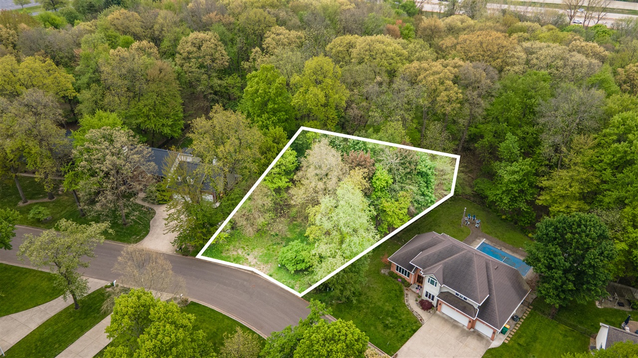 3025 Bryn Mawr Drive Property Photo 1