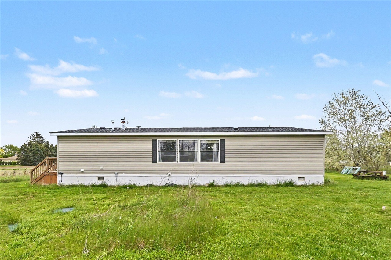 10952 Frost Road Property Photo 18