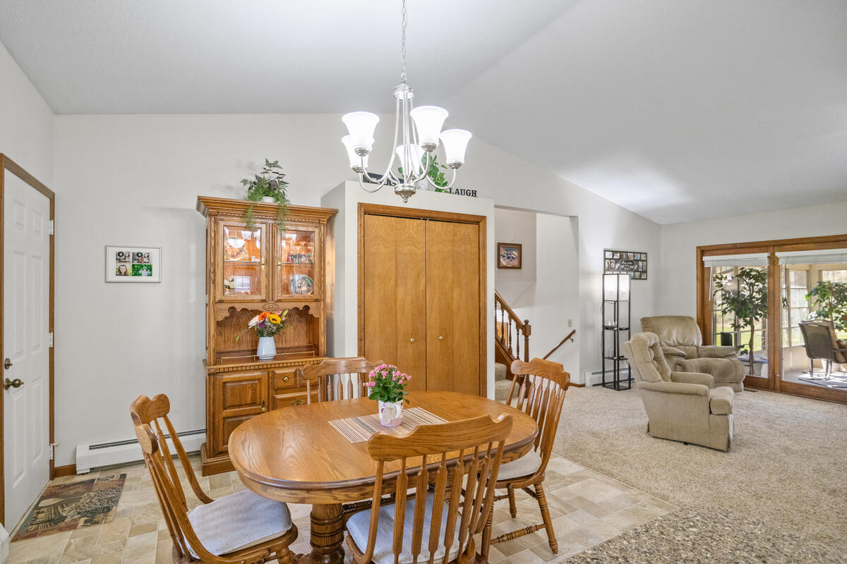 10343 N Walnut Avenue Property Photo 13