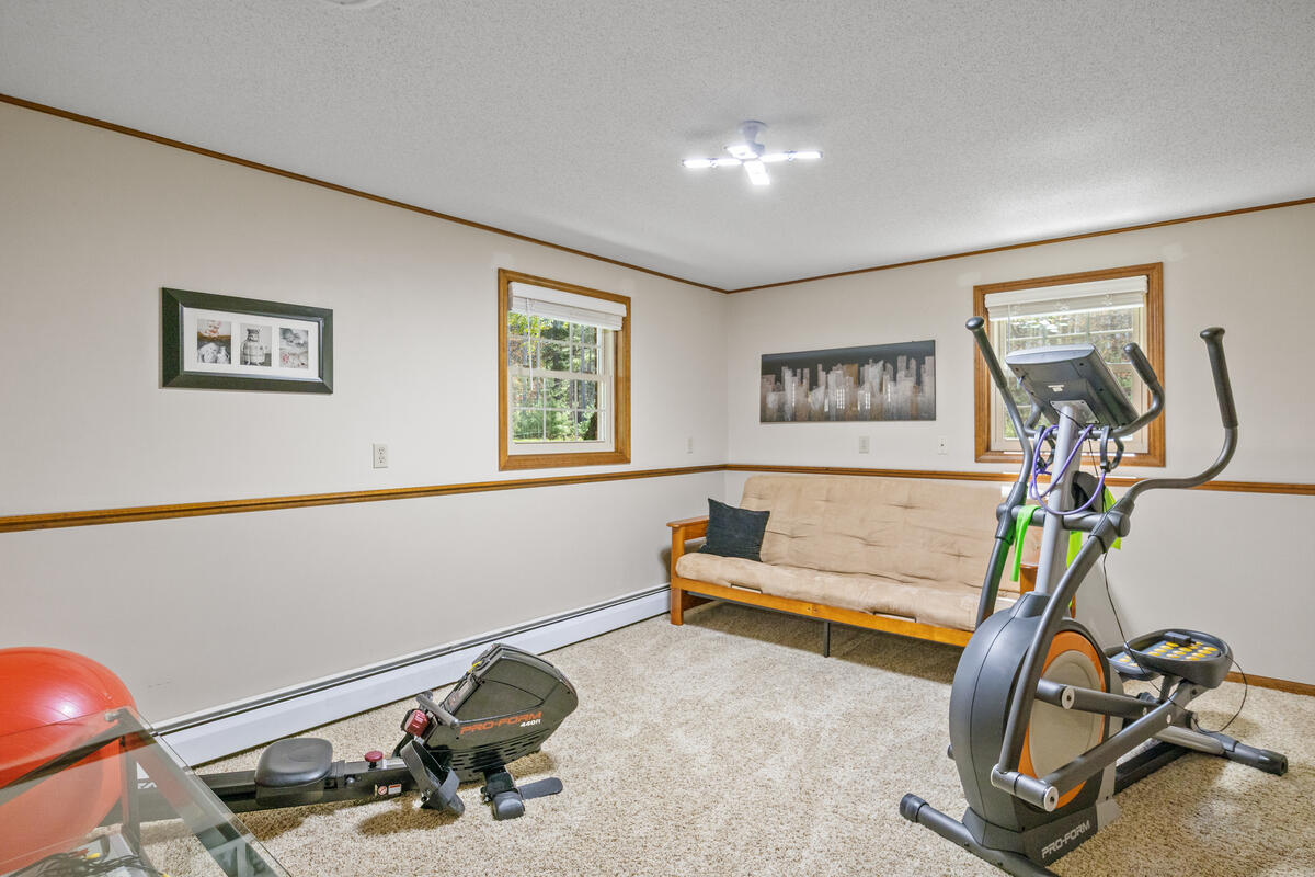 10343 N Walnut Avenue Property Photo 23