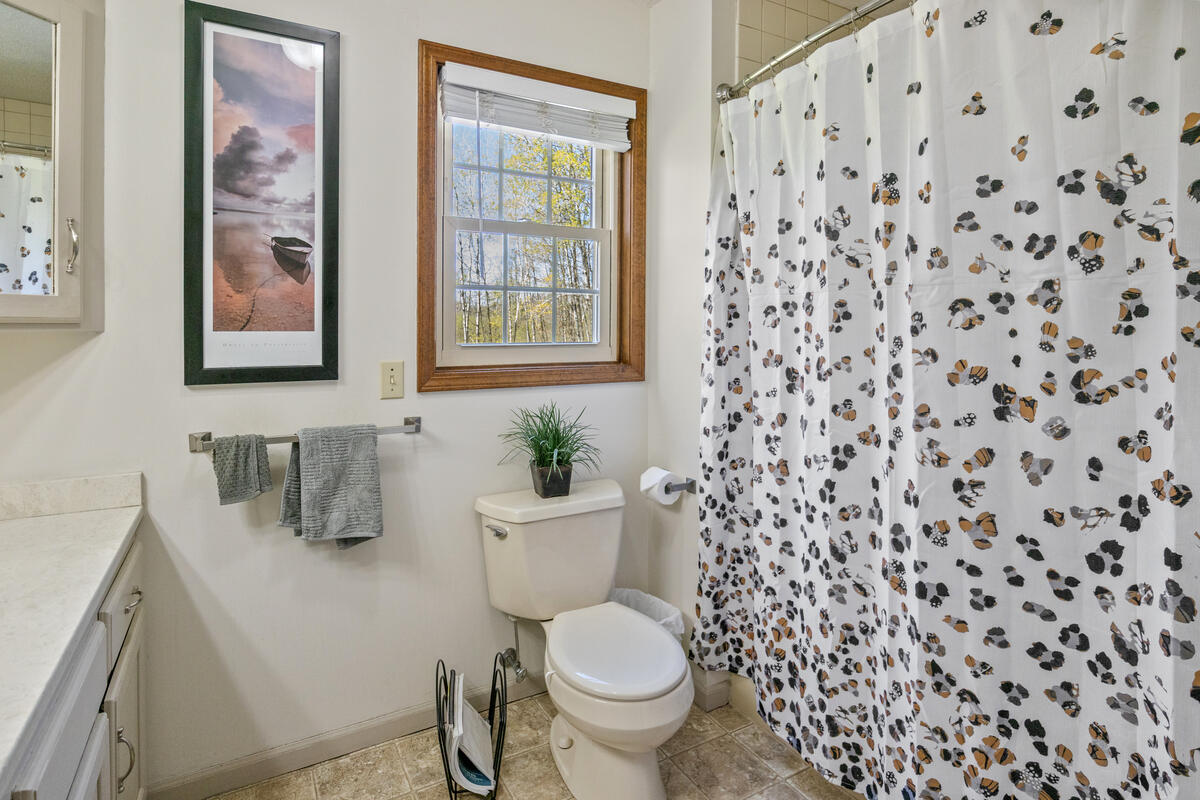 10343 N Walnut Avenue Property Photo 28