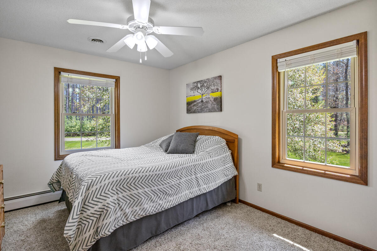 10343 N Walnut Avenue Property Photo 34