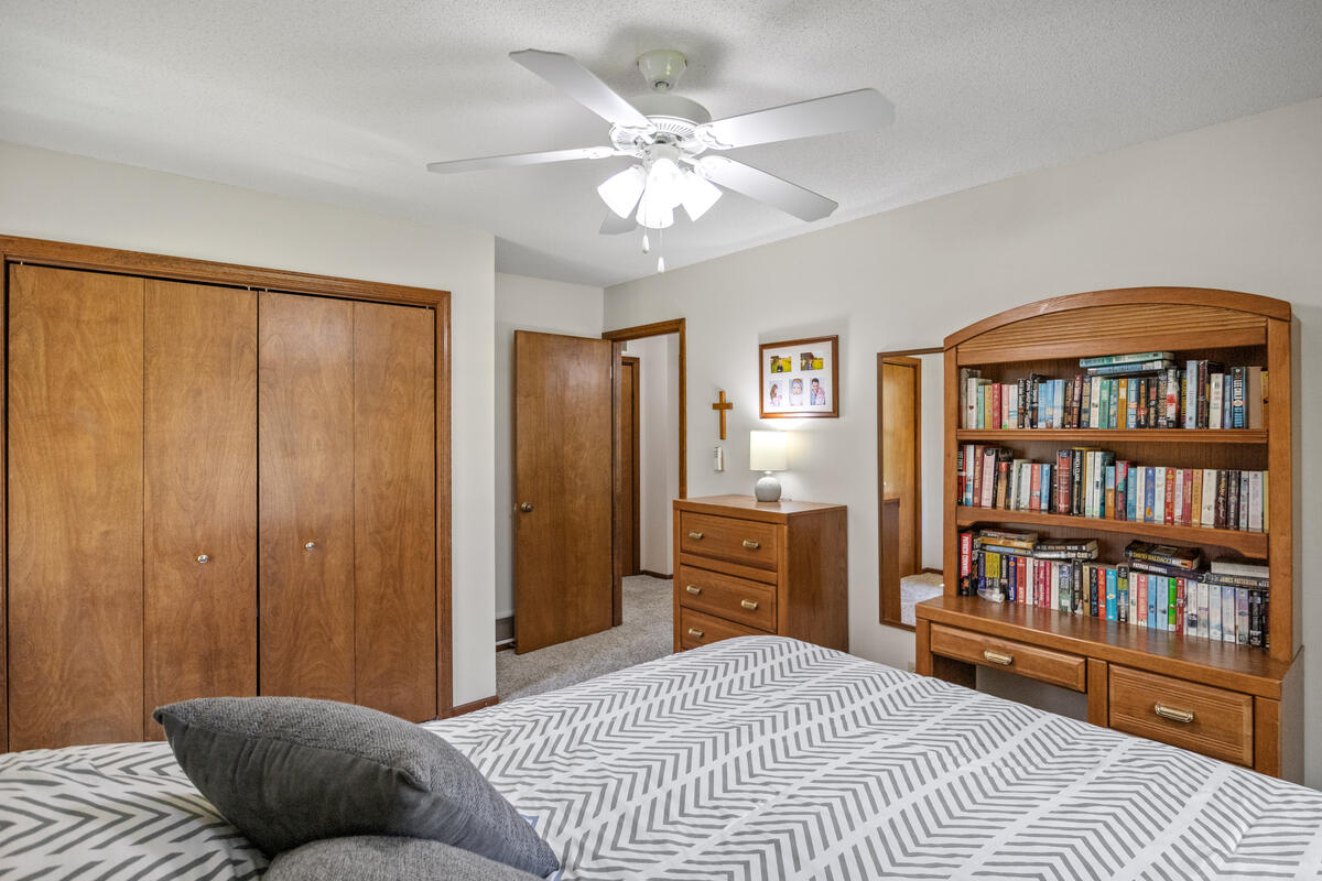 10343 N Walnut Avenue Property Photo 35