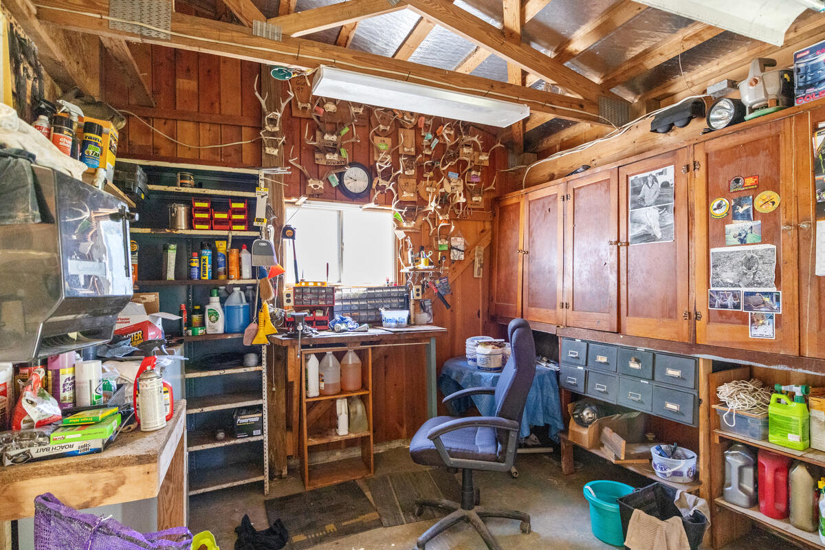 10343 N Walnut Avenue Property Photo 39