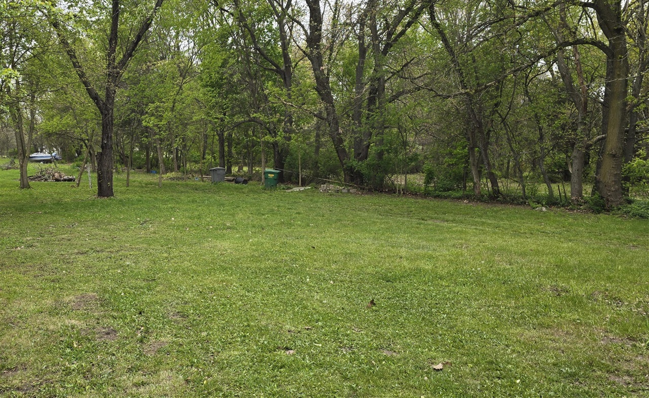 17881 S River Road Property Photo 6
