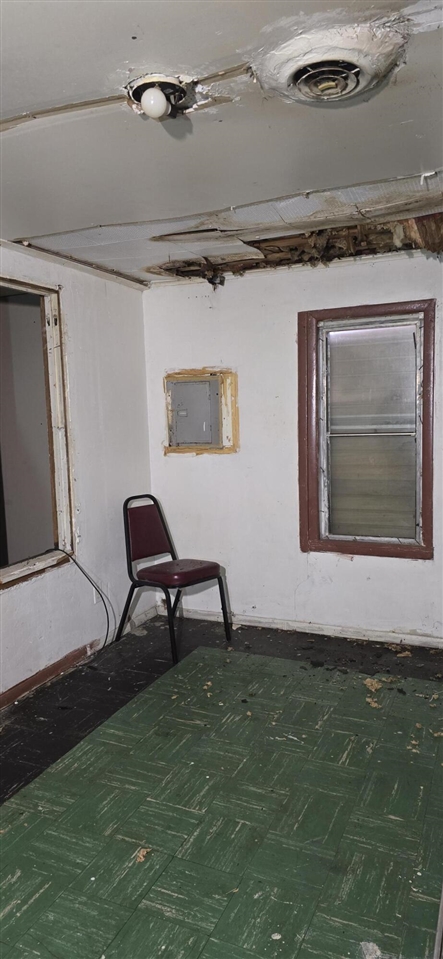 17881 S River Road Property Photo 12
